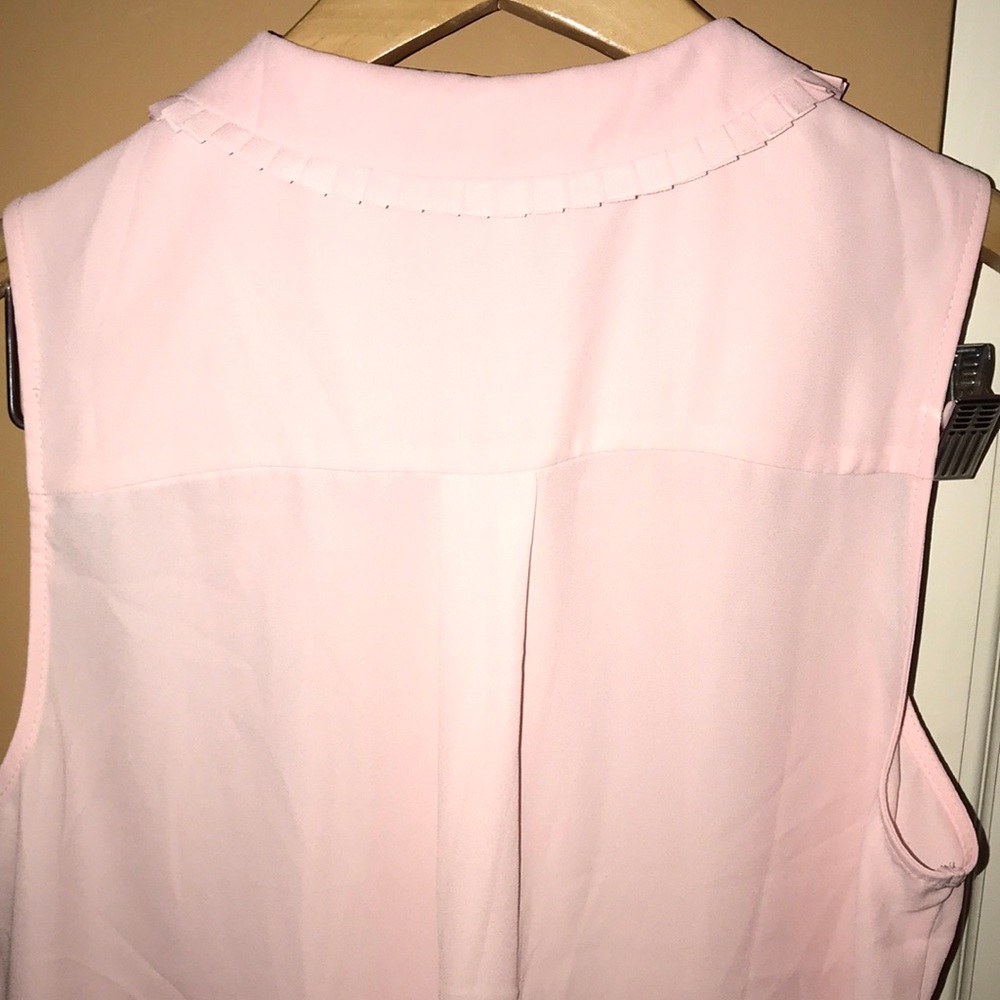 Forever 21 Sleeveless Shirt. View 5